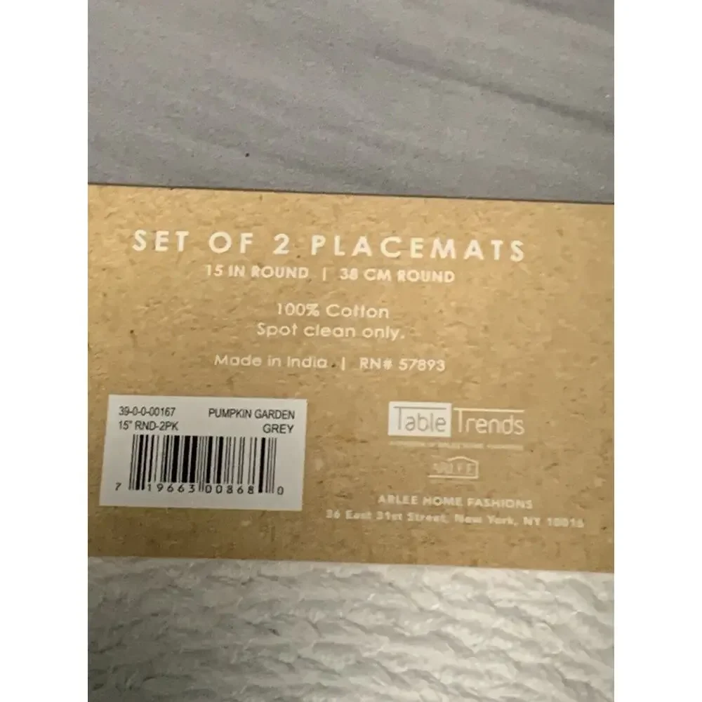 Set of 2 Placemats (4 Total) Harvest HOME Fall Leaves PUMPKIN Shaped 15